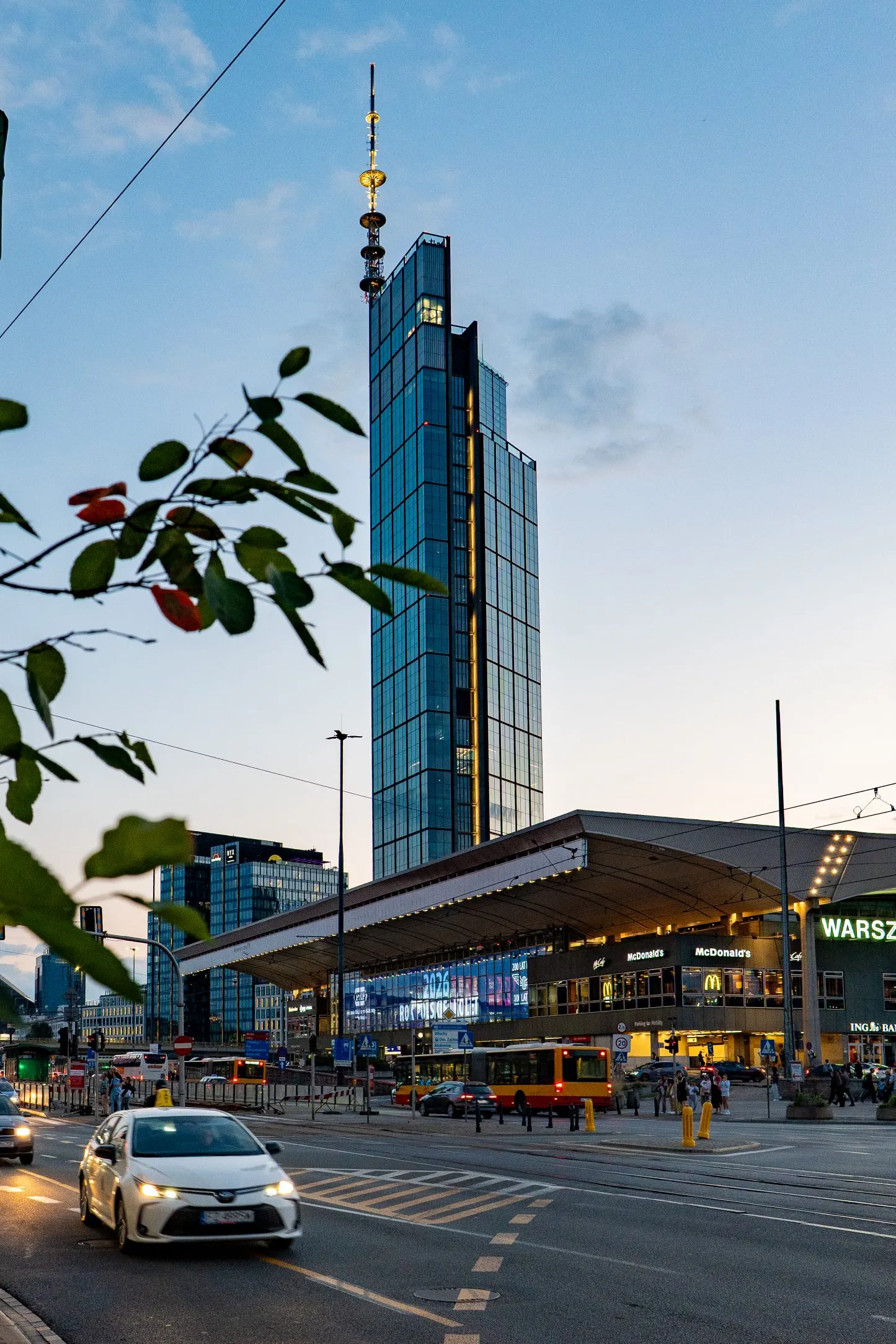 Varso Tower, Warszawa. Fotografia: Marian Kozaczewski.