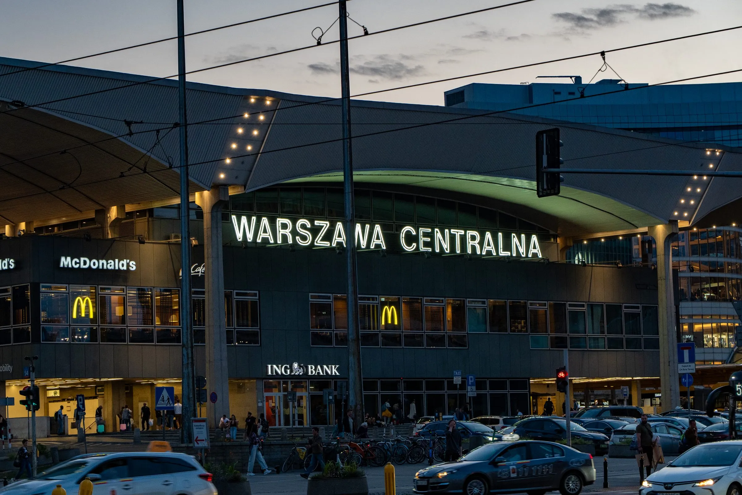 Dworzec Warszawa Centralna, Warszawa. Fotografia: Marian Kozaczewski.