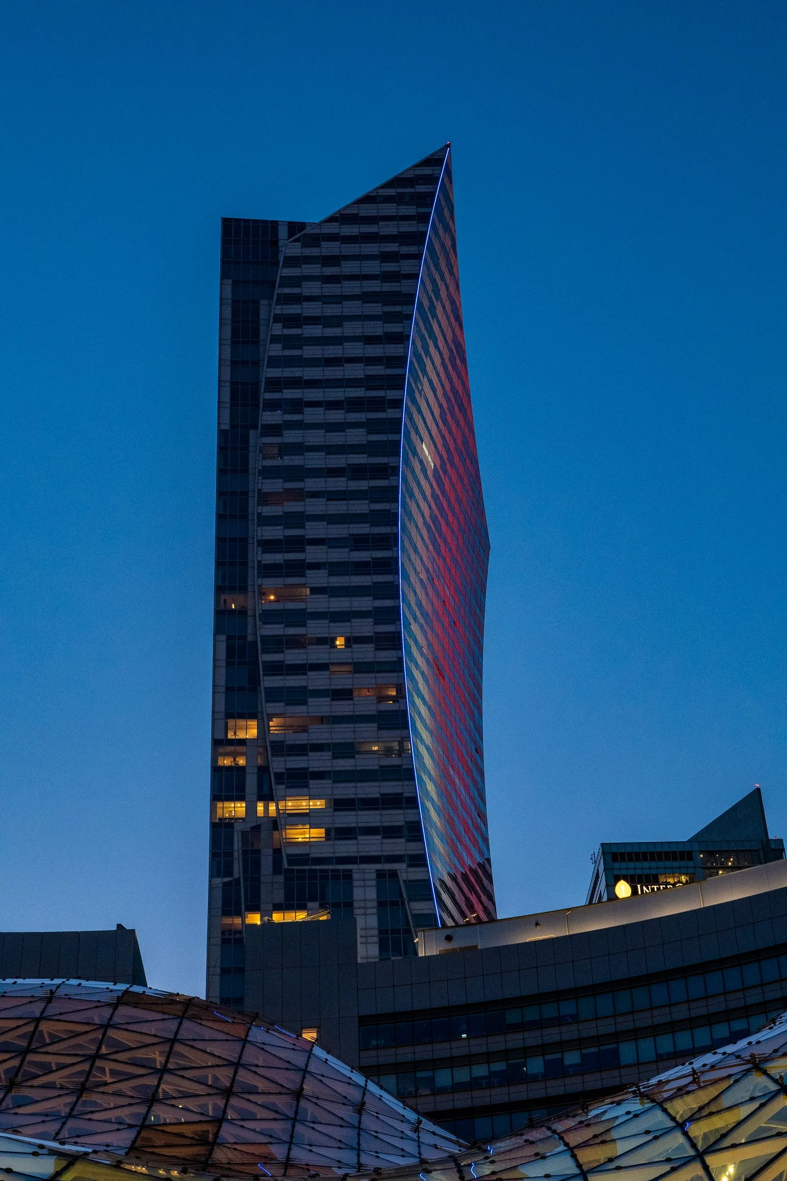 Złota 44, Warszawa. Fotografia: Marian Kozaczewski.
